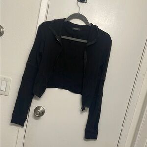 Missguided + Black Cropped Zip-Up Hoodie